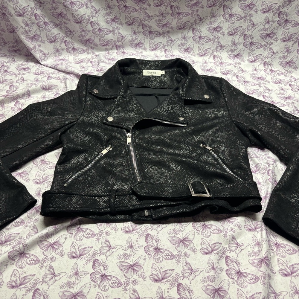 🌈Black Faux Leather Jacket
